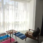 דירה Xlendistays - Centrally Located Seafront Living Spaces In קסלנדי