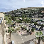 Xlendistays - Centrally Located Seafront Living Spaces In דירה קסלנדי