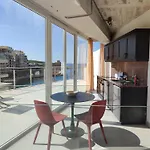 Xlendistays - Centrally Located Seafront Living Spaces In דירה קסלנדי
