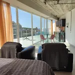 Xlendistays - Centrally Located Seafront Living Spaces In קסלנדי