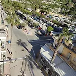 Xlendistays - Centrally Located Seafront Living Spaces In דירה