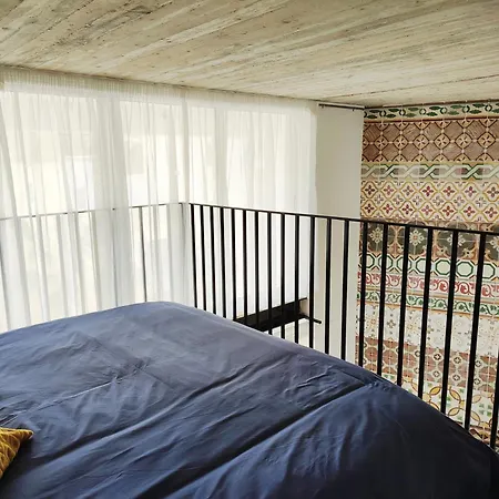 דירה Xlendistays - Centrally Located Seafront Living Spaces In