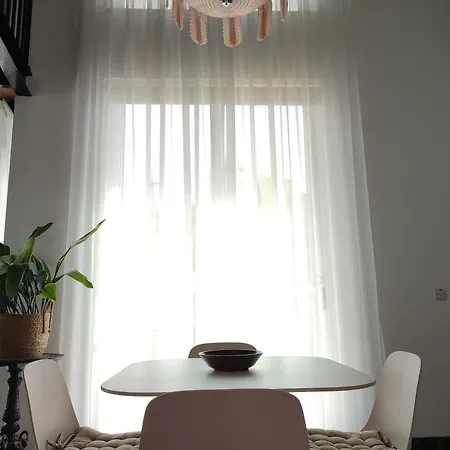 Xlendistays - Centrally Located Seafront Living Spaces In Appartement *
