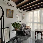 Xlendistays - Centrally Located Seafront Living Spaces In アパート クレンディ