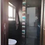 Xlendistays - Centrally Located Seafront Living Spaces In * クレンディ
