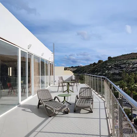 Xlendistays - Centrally Located Seafront Living Spaces In * Xlendi