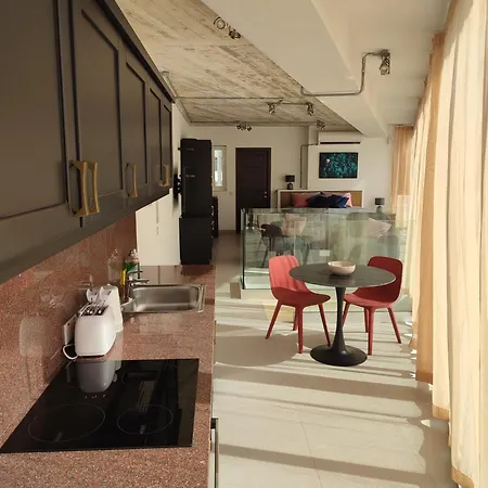 Xlendistays - Centrally Located Seafront Living Spaces In * كْسْليندي
