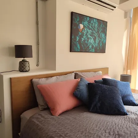 Xlendistays - Centrally Located Seafront Living Spaces In דירה *