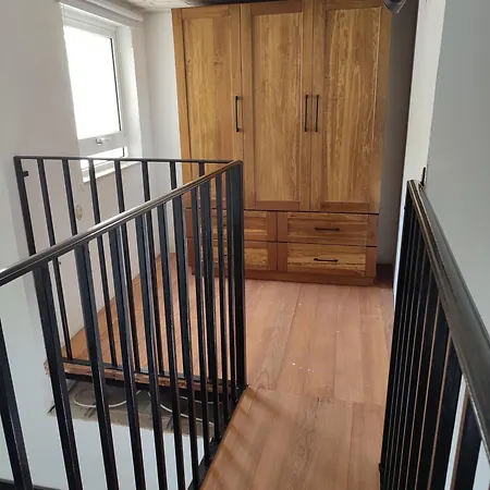 Xlendistays - Centrally Located Seafront Living Spaces In *