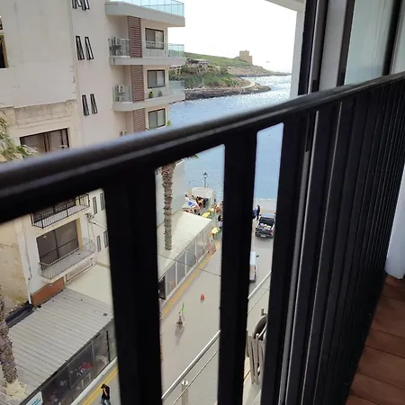 Xlendistays - Centrally Located Seafront Living Spaces In