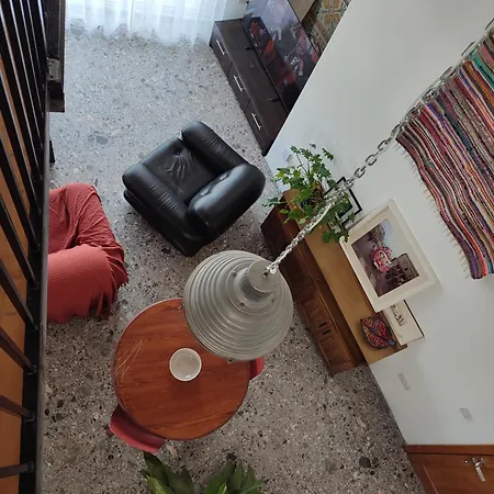 Xlendistays - Centrally Located Seafront Living Spaces In