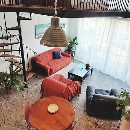 Xlendistays - Centrally Located Seafront Living Spaces In דירה *