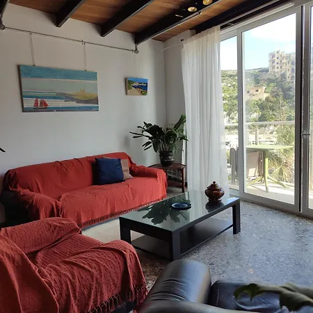 Xlendistays - Centrally Located Seafront Living Spaces In דירה *