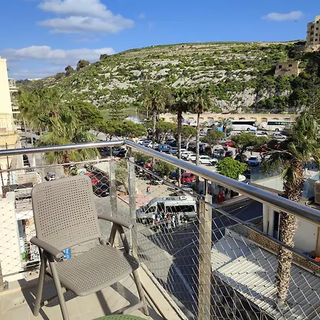 Xlendistays - Centrally Located Seafront Living Spaces In Apartment *