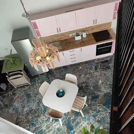 Xlendistays - Centrally Located Seafront Living Spaces In