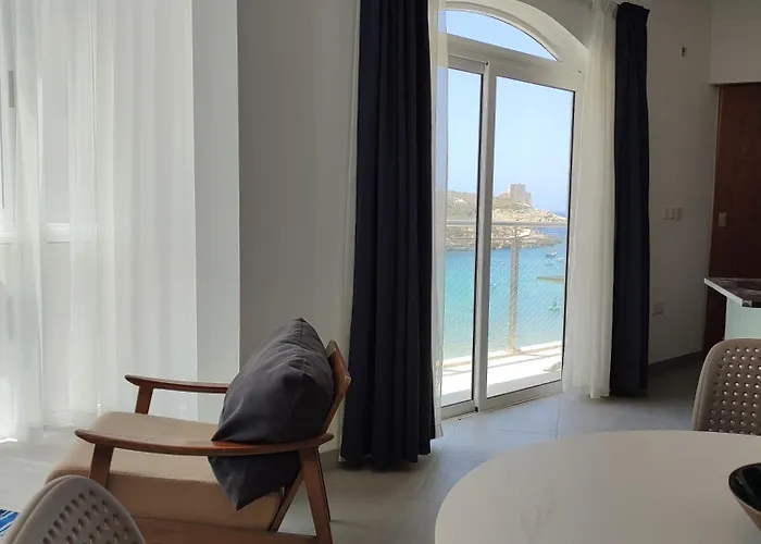 Xlendistays - Centrally Located Seafront Living Spaces In *