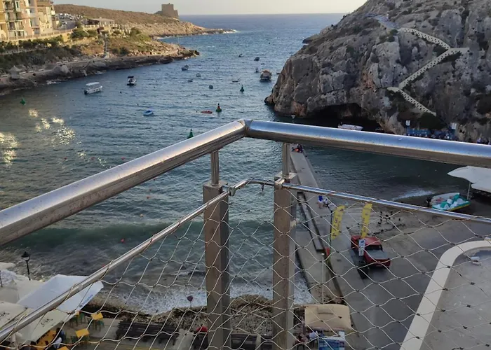 Xlendistays - Centrally Located Seafront Living Spaces In Διαμέρισμα