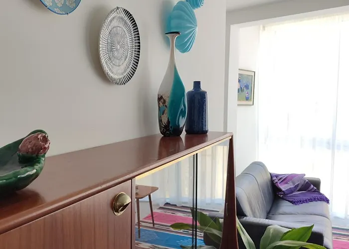 Xlendistays - Centrally Located Seafront Living Spaces In Daire Xlendi