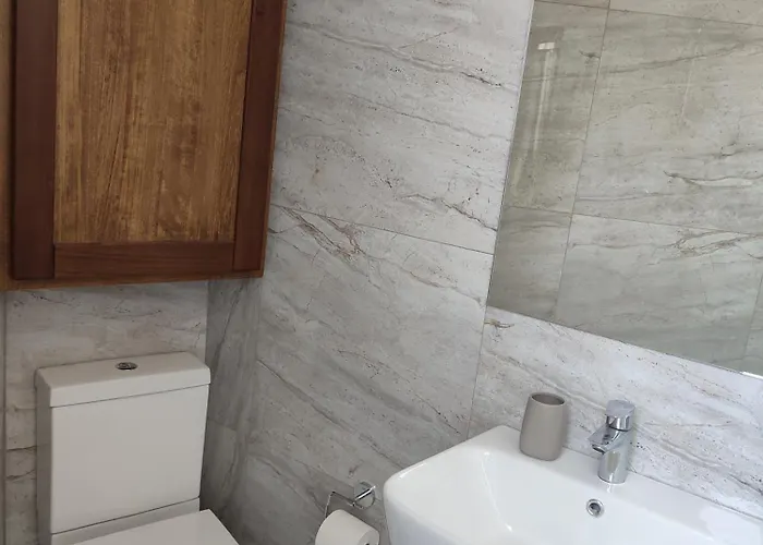 Xlendistays - Centrally Located Seafront Living Spaces In *