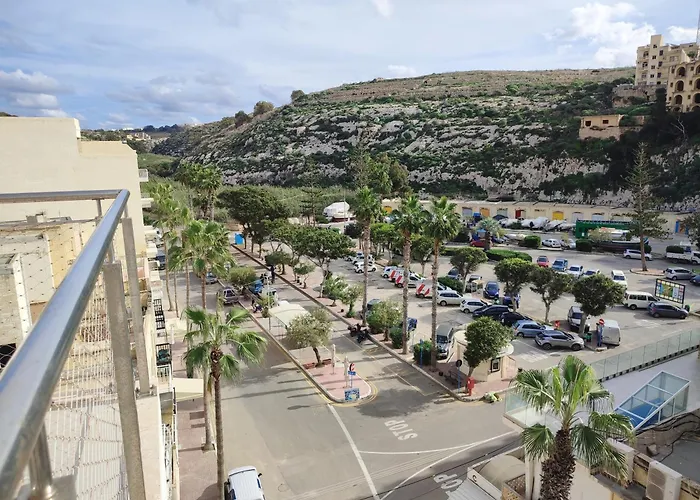 Xlendistays - Centrally Located Seafront Living Spaces In Apartamento Xlendi