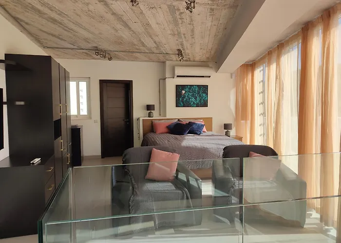 Xlendistays - Centrally Located Seafront Living Spaces In Διαμέρισμα *