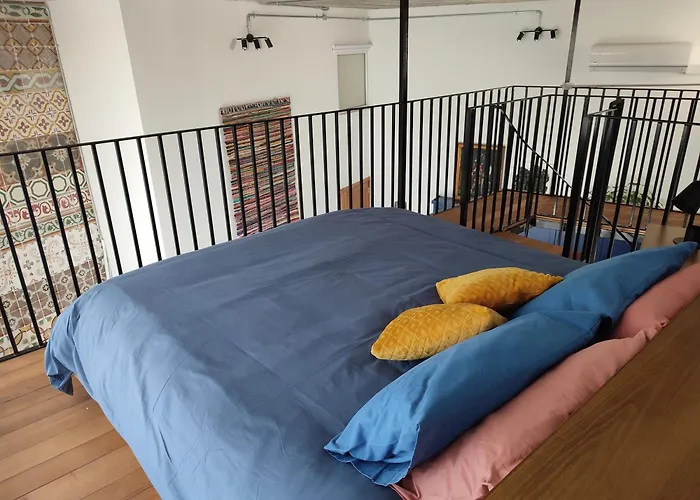 Xlendistays - Centrally Located Seafront Living Spaces In *